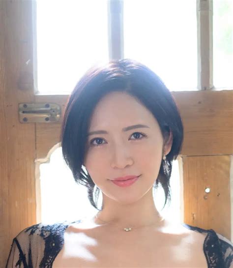 沖宮那美 sex|誕生 沖宮那美 33歳 AV DEBUT 100年に1度の大型新人、現る―。